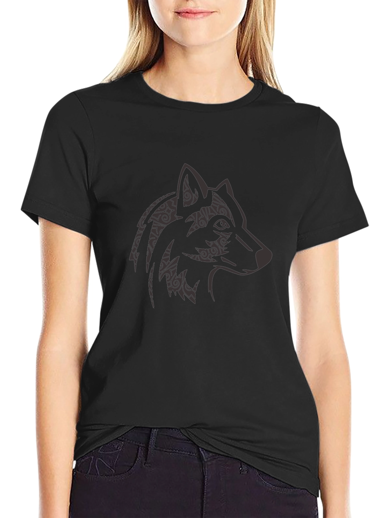 Black Wolf Graphic Tee - Stylish Animal Print Shirt